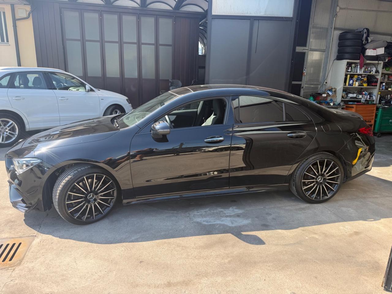Mercedes-benz CLA 200 Automatic Premium AMG