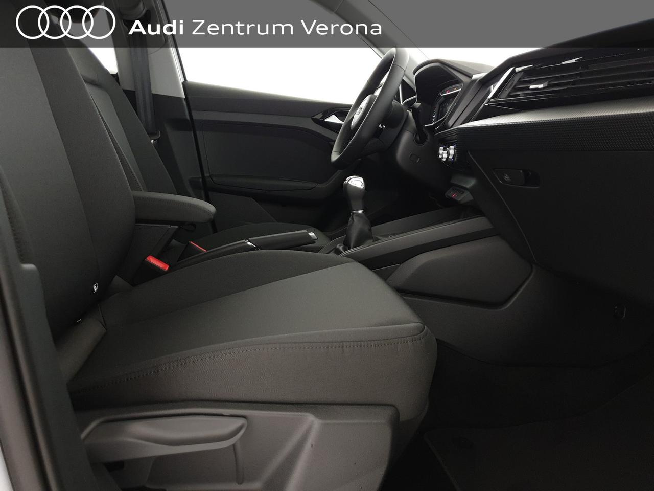 Allstreet 30TFSI 116CV S tronic Identity Contras