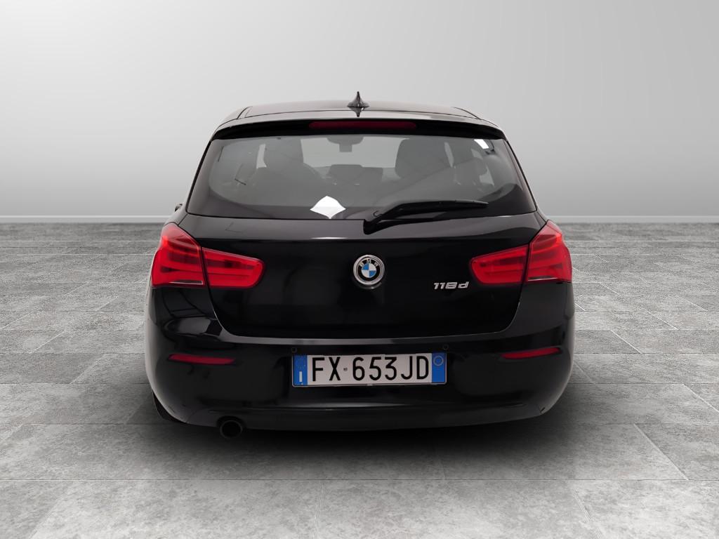 BMW Serie 1 F/20-21 2015 - 118d Sport auto 5p my18