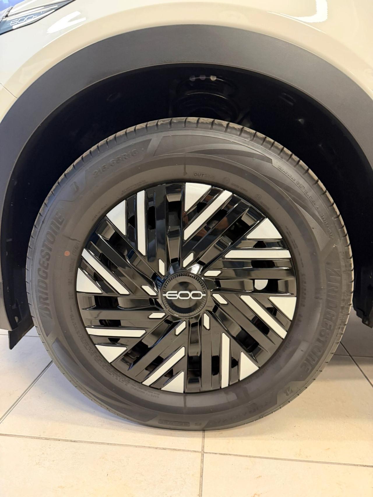 Fiat 600 Hybrid 100 CV DCT MHEV A 210 AL MESE