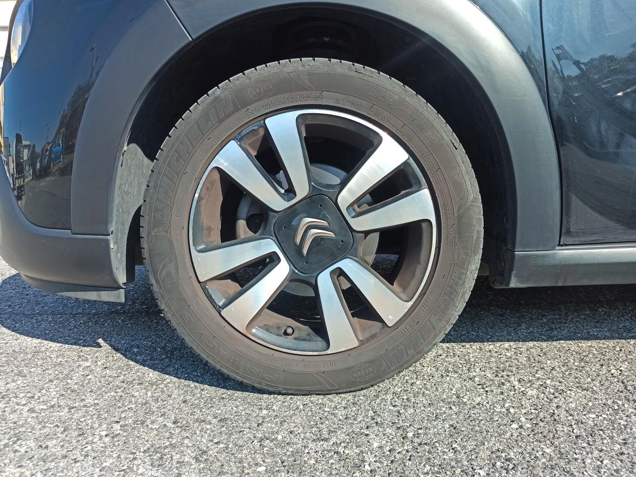 Citroen C3 PureTech 82 S&S Shine