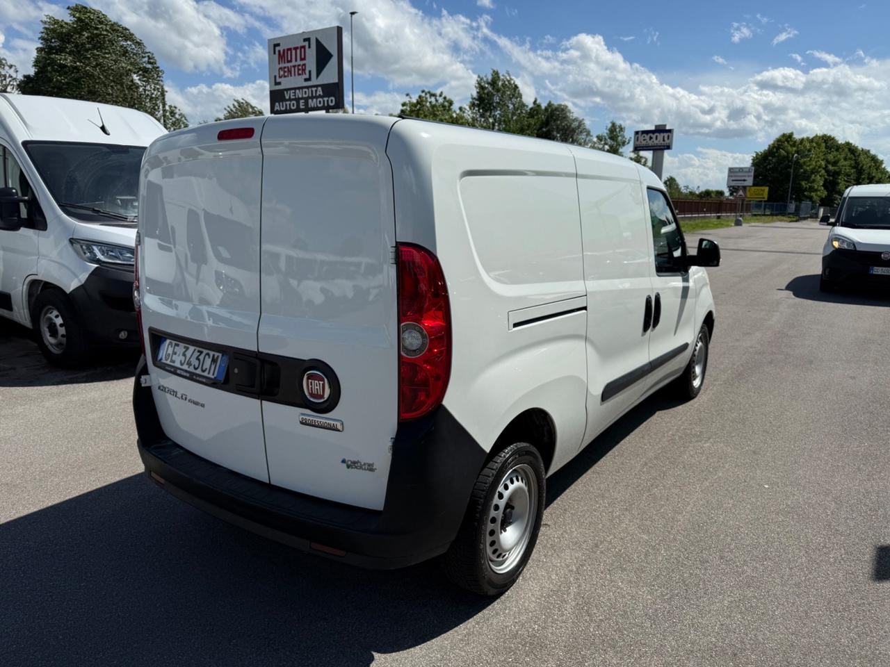 Fiat Doblo Maxi 1.4 120 CV 3 POSTI Cargo Maxi Business