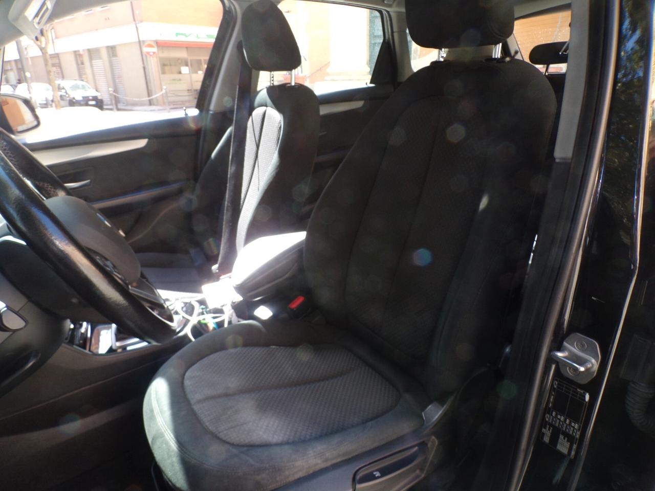 Bmw 2er Active Tourer 218d Cambio Automatico, Clima Bi-Zona, Cerchi in Lega