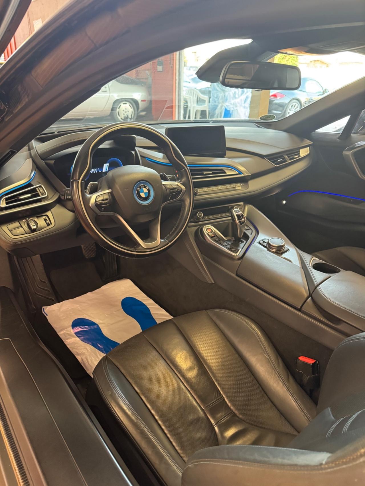 Bmw i8 ufficiale BMW PERMUTE