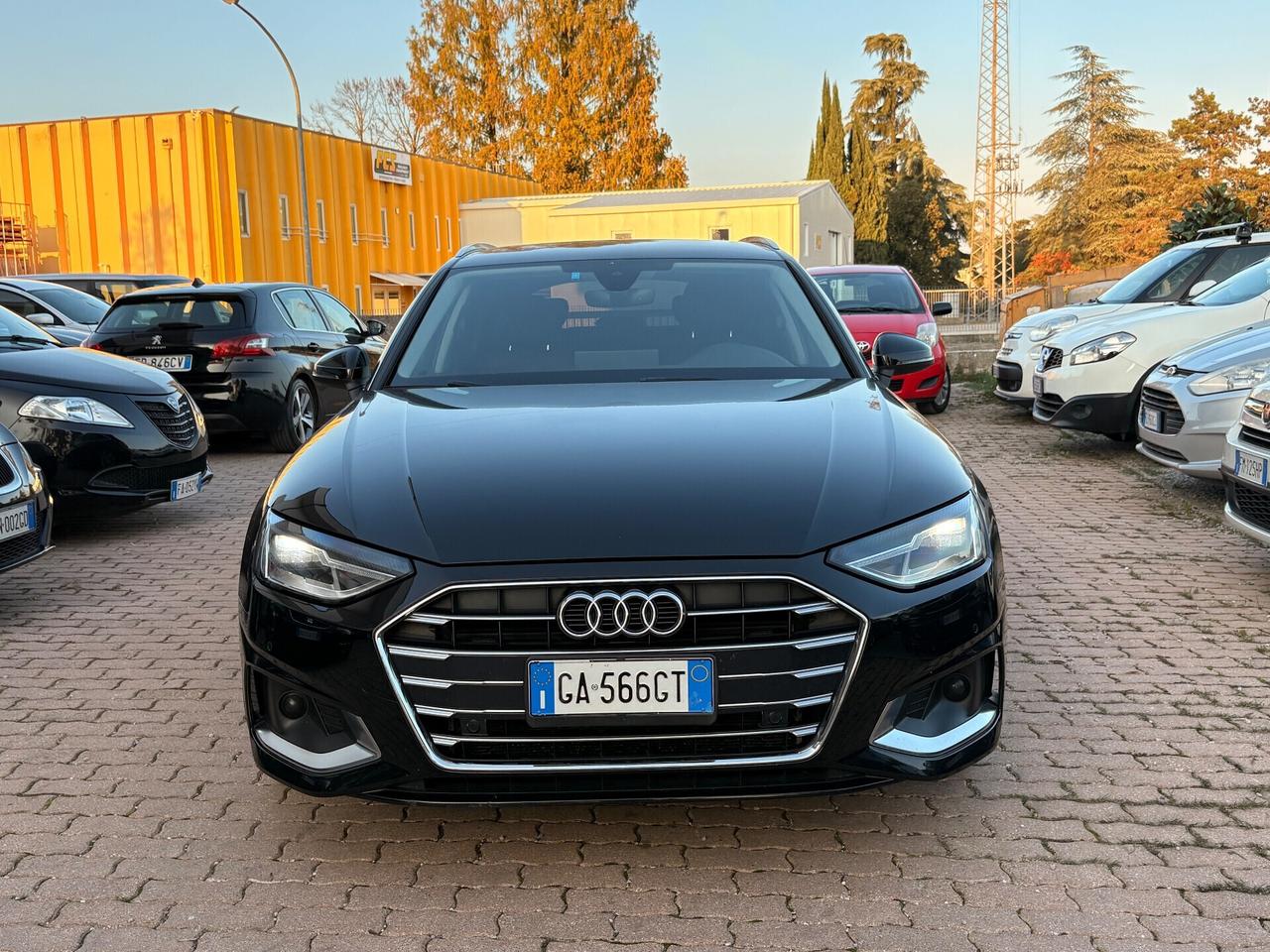 Audi A4 Avant 40 TDI S tronic line edition