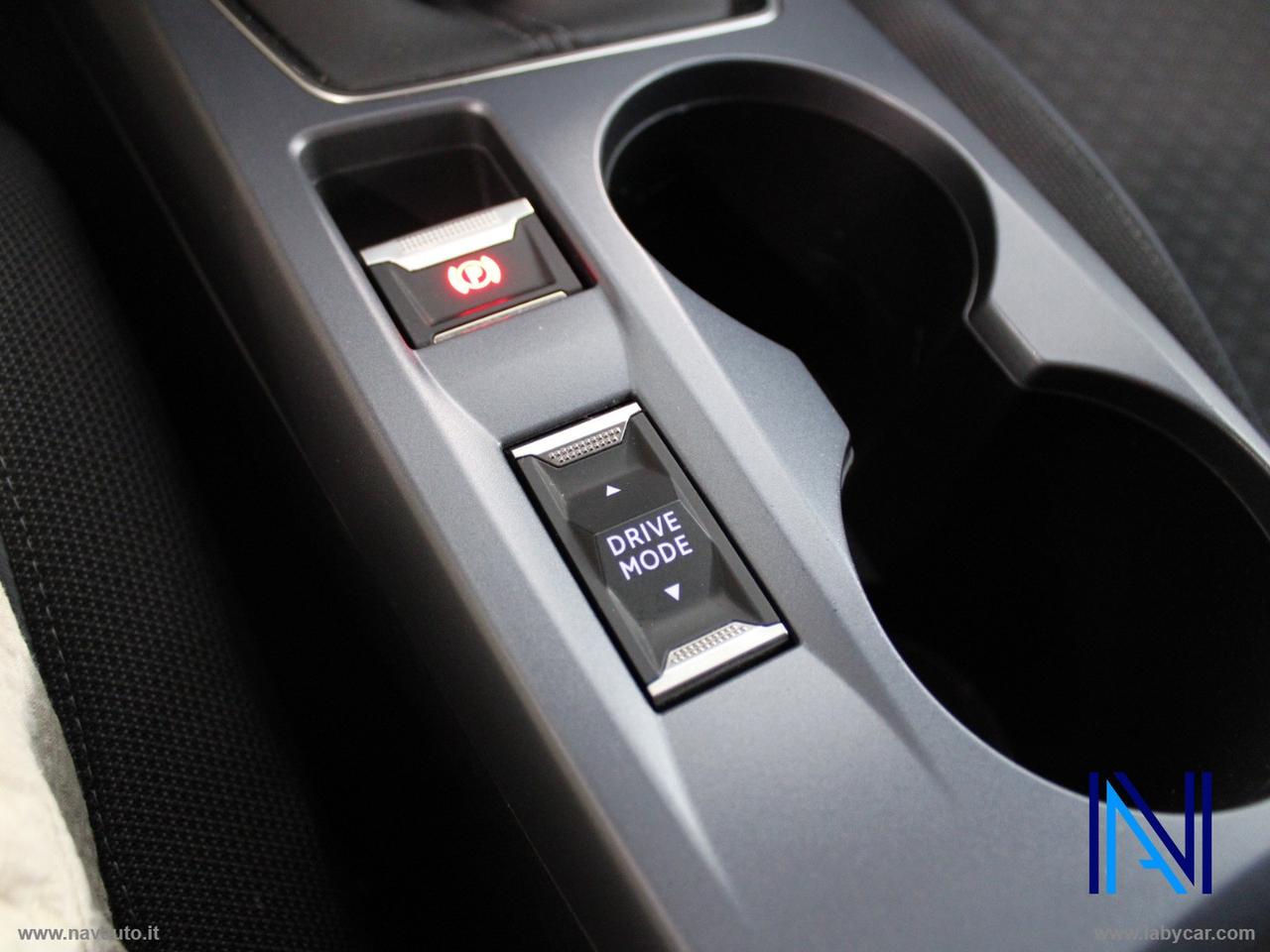 PEUGEOT 2008 PureTech 130 S&S Allure