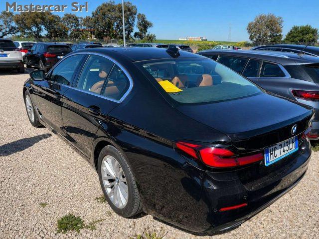 BMW 520 Serie 5 G30 2020 Berlina 520d mhev 48V Luxury auto