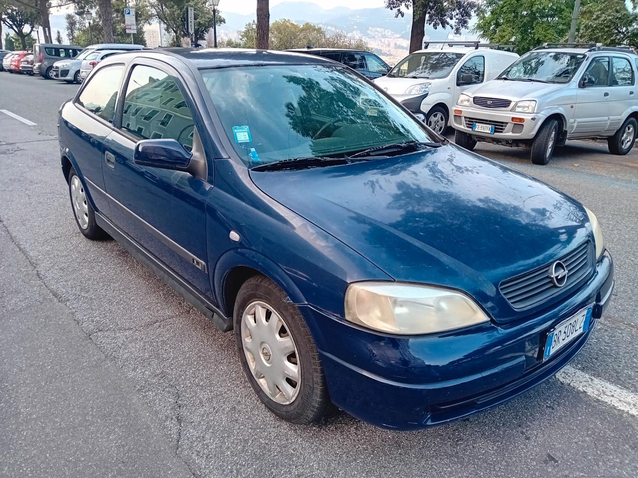 Opel Astra 1.4i 16V cat 3 porte