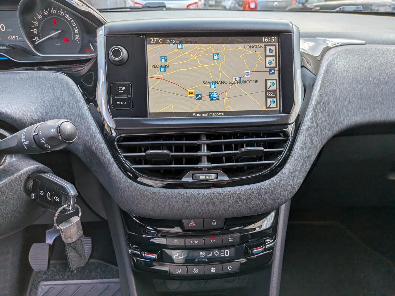 Peugeot 208 1.2 VTi 82 CV Allure