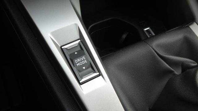 PEUGEOT 308 PureTech Turbo 130 S&S SW Active Pack