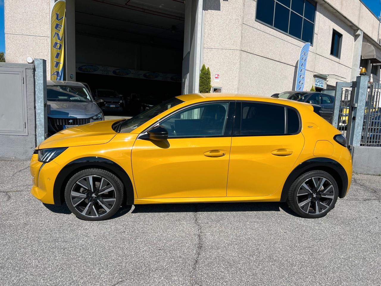Peugeot 208 BlueHDi 100 Stop&Start 5 porte GT Pack - OK NEOPATENTATI