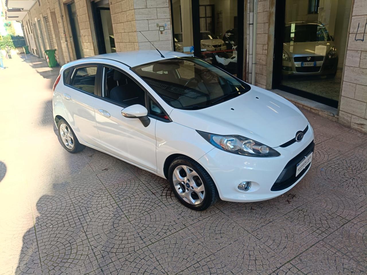 FORD FIESTA 1.4 TDCI 70 CV-NEOPATENTATI-Euro5490