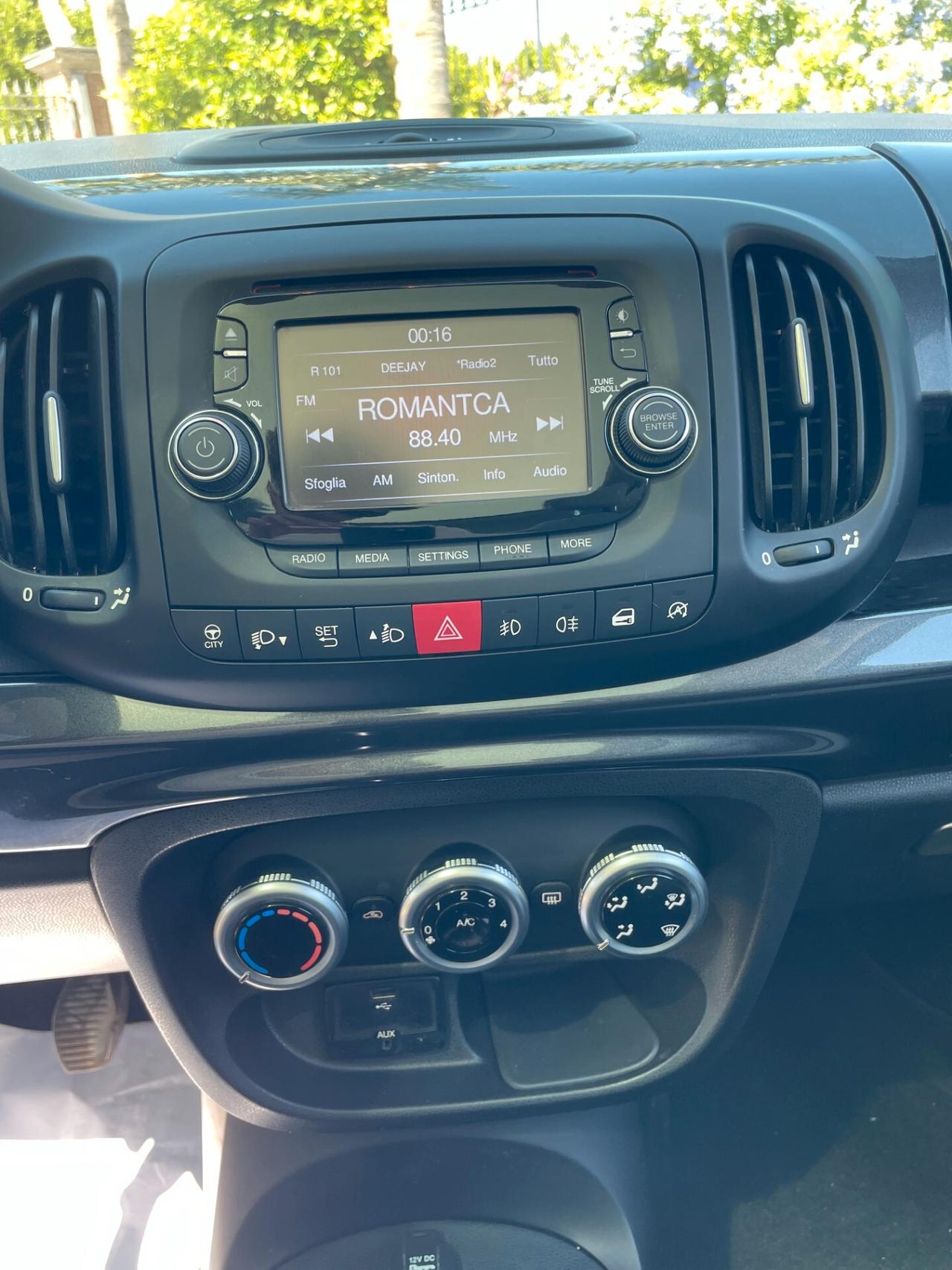 Fiat 500L 1.3 MJT 85 CV Panoramic LOUNGE TETTO BIANCO NEOPATENTATI TAGLIANDATA