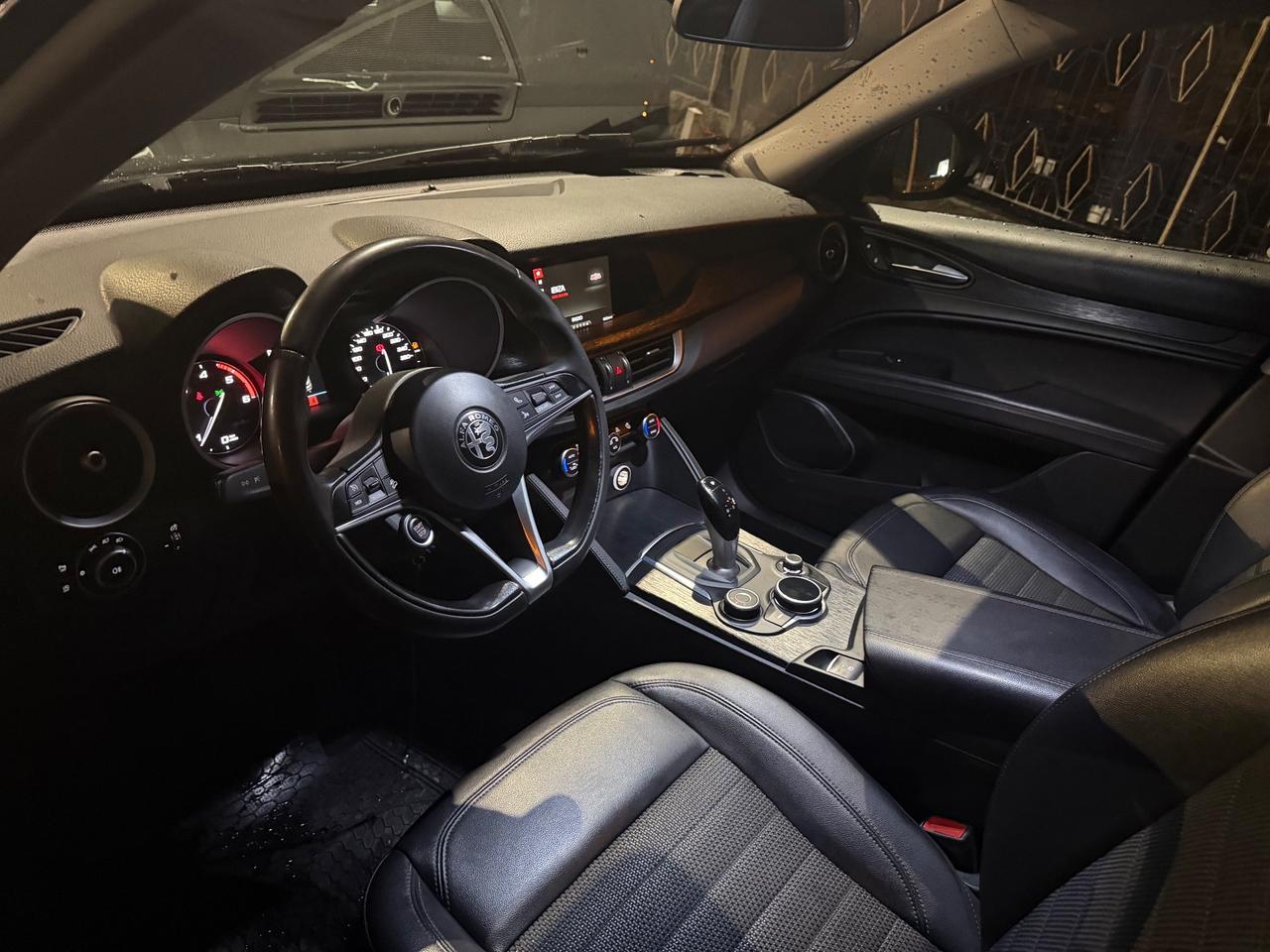 Alfa Romeo Stelvio 2.2 Turbodiesel 190 CV AT8 Q4 Business