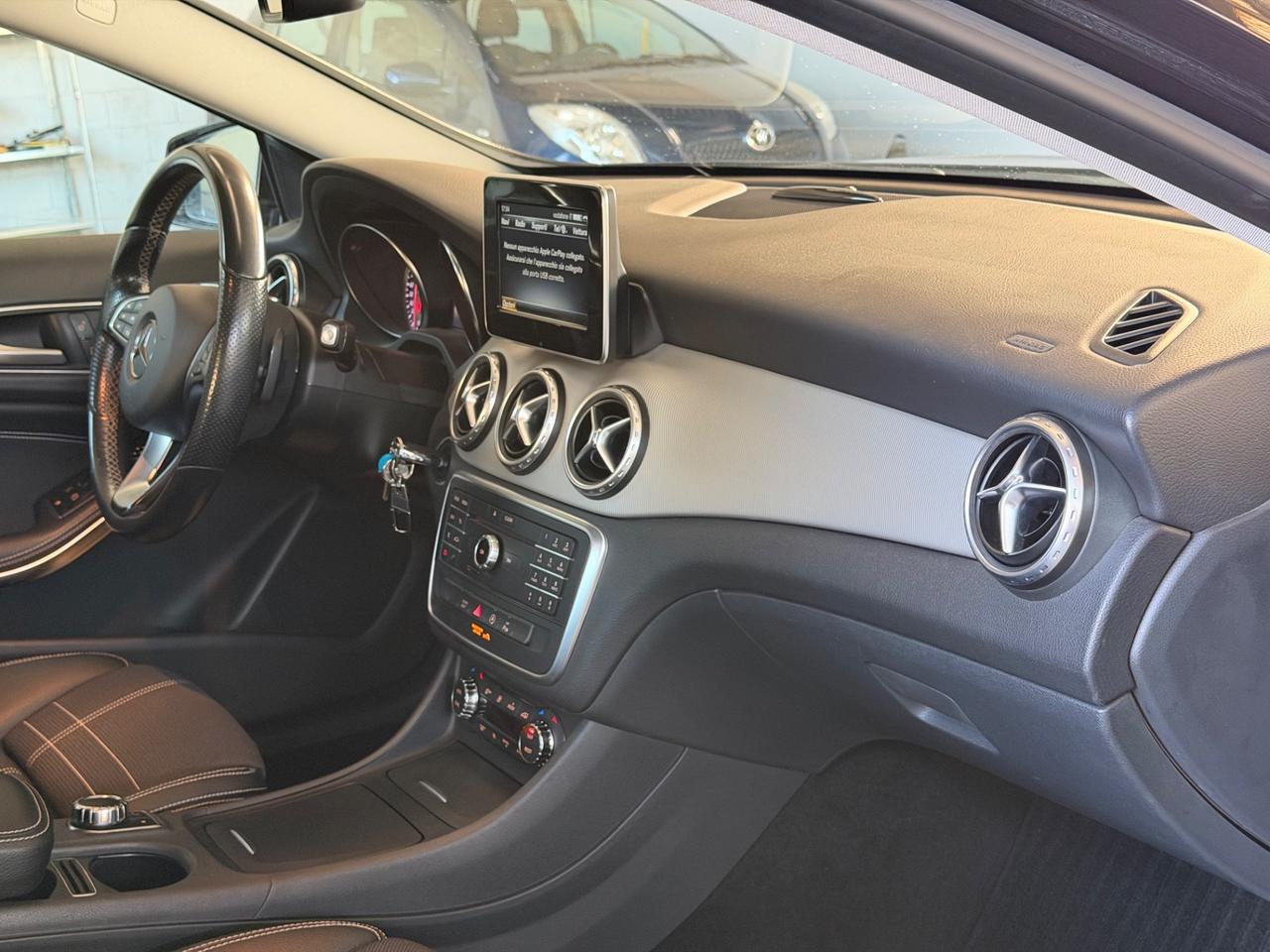 Mercedes-benz GLA 200 d Automatic Premium EURO 6 Tagliandi certificati