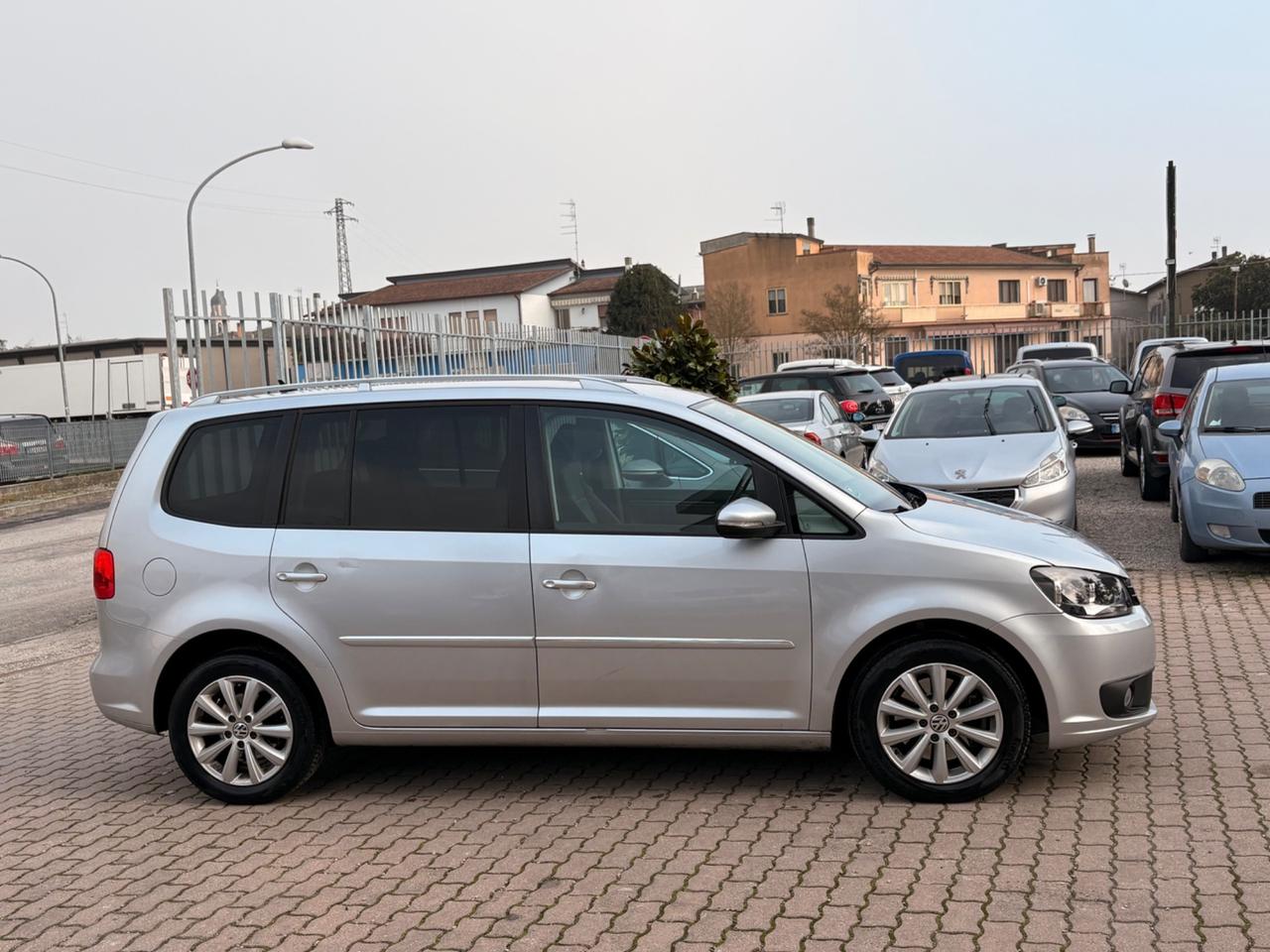 Volkswagen Touran 2.0 TDI 140 CV DSG Highline