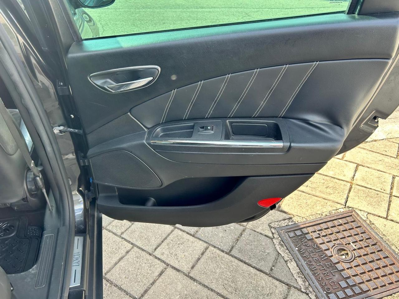 Lancia Delta 1.6 MJT DPF Platinum