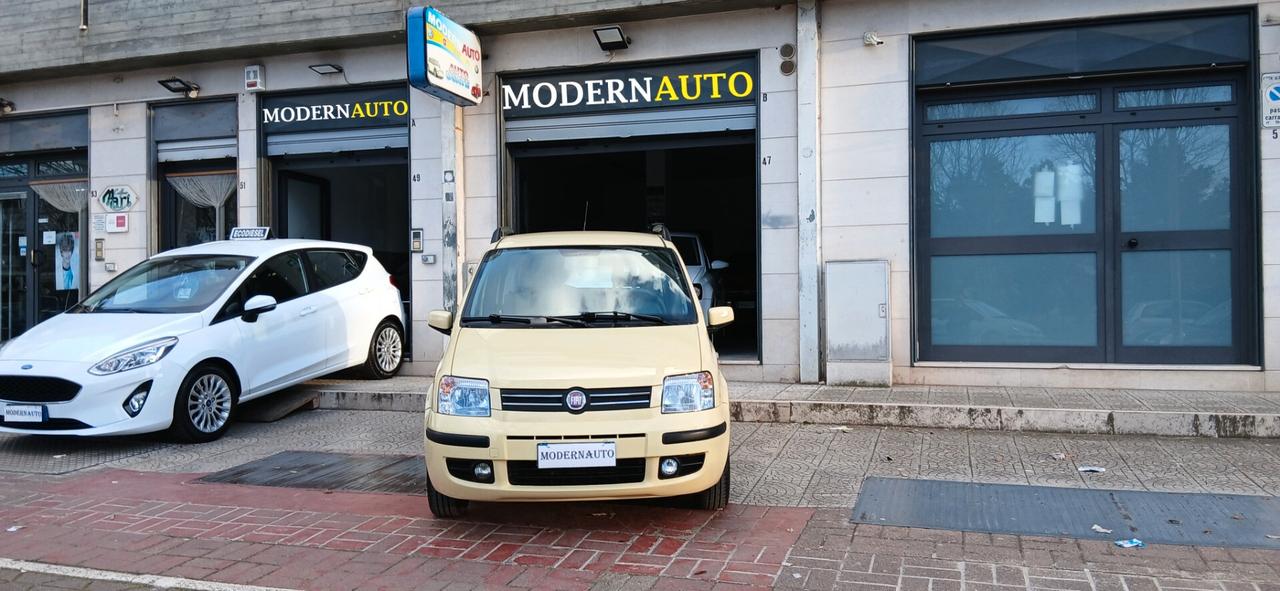 FIAT PANDA 1.2 EMOTION PARI AL NUOVO