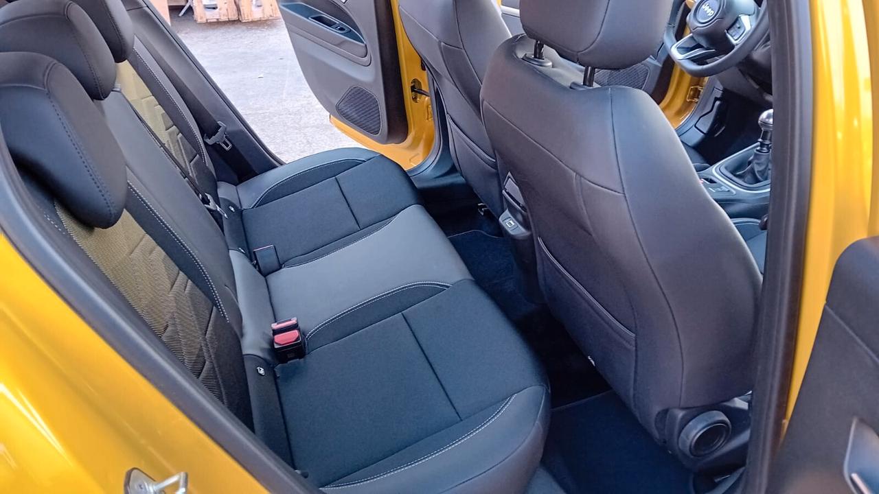 Jeep Avenger 1.2 Turbo 100 CV Summit