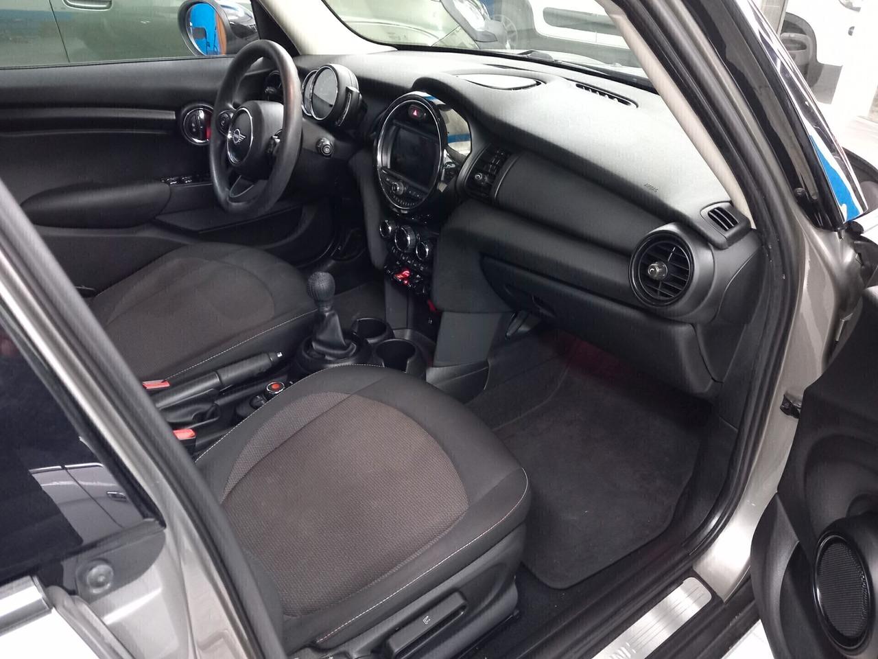 Mini One 1.5 benzina anno 2018 118 mila km