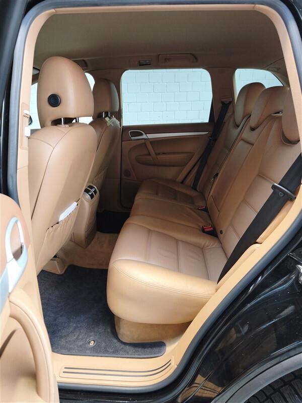 Porsche Cayenne 3.2 V6 cat !!! KM 140.000 !!! ASI in corso