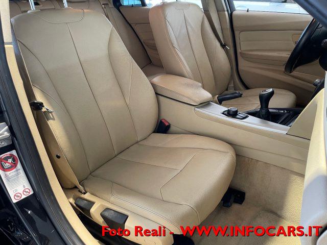 BMW 318 d Touring Luxury