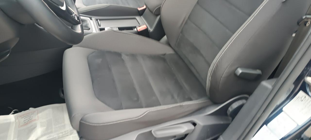 Volkswagen Golf 2.0 TDI 5p. Highline BlueMotion Technology