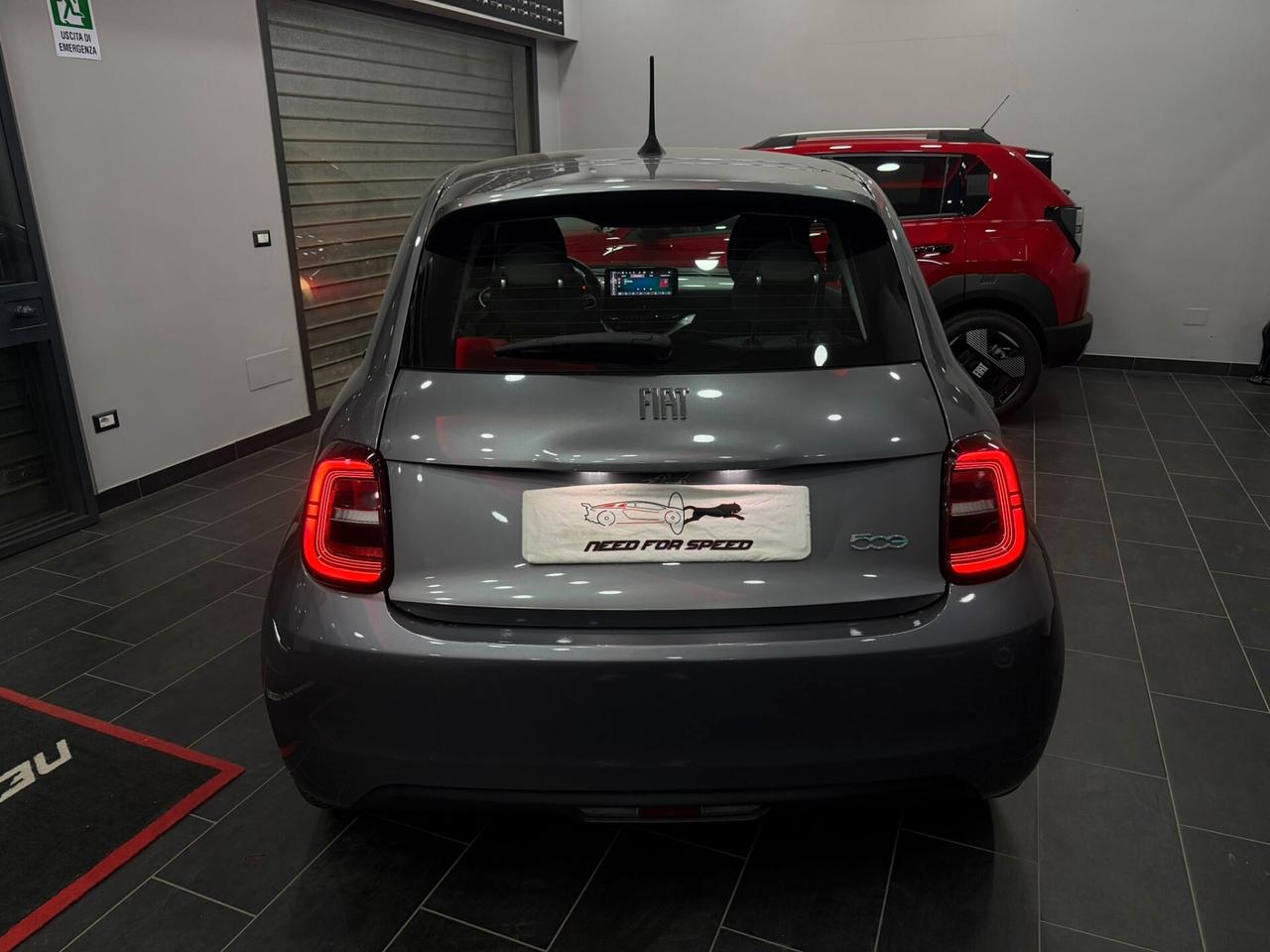 Fiat 500 500e Berlina 42 kWh Passion