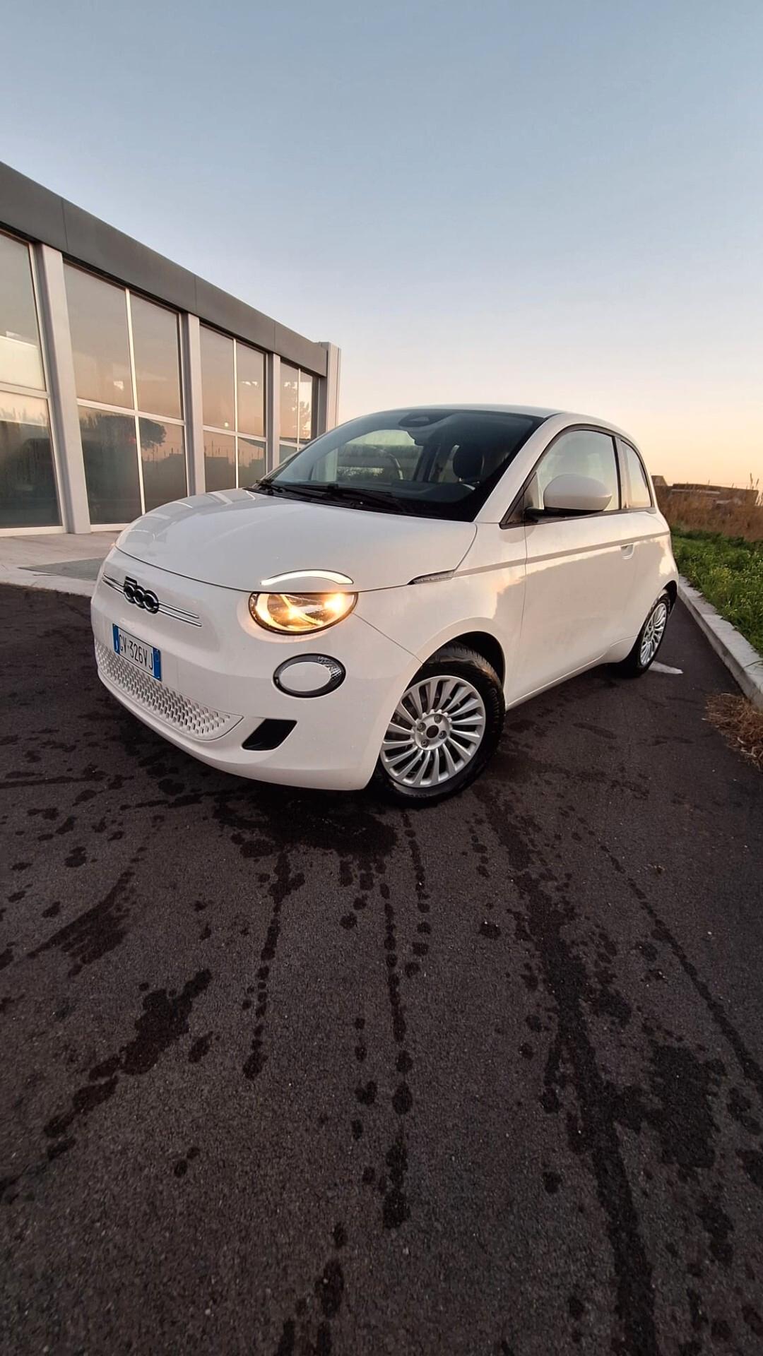 Fiat 500 500e Berlina 23,8 kWh