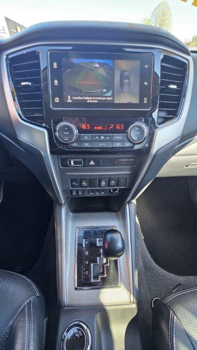 MITSUBISHI L200 2.3 D Club Cab 4x4 Super Select Intense