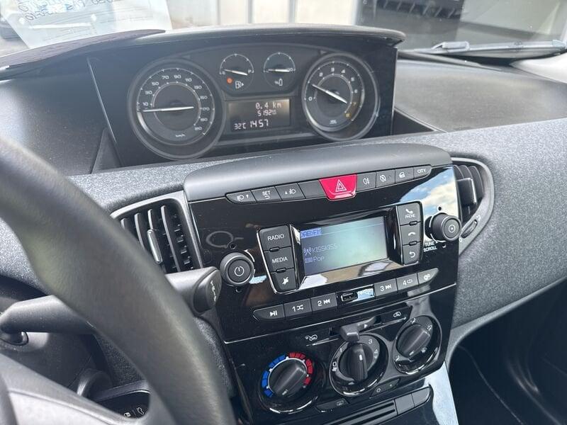 Lancia Ypsilon Ypsilon 1.0 FireFly 5 porte S&S Hybrid Silver