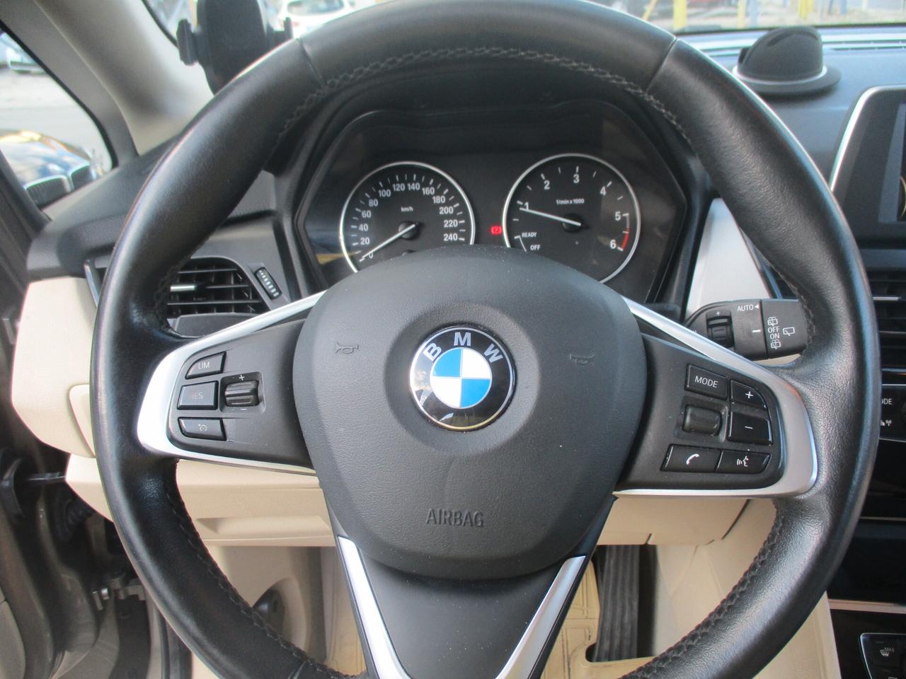 Bmw 2er Active Tourer 218d STRAFULL 2014