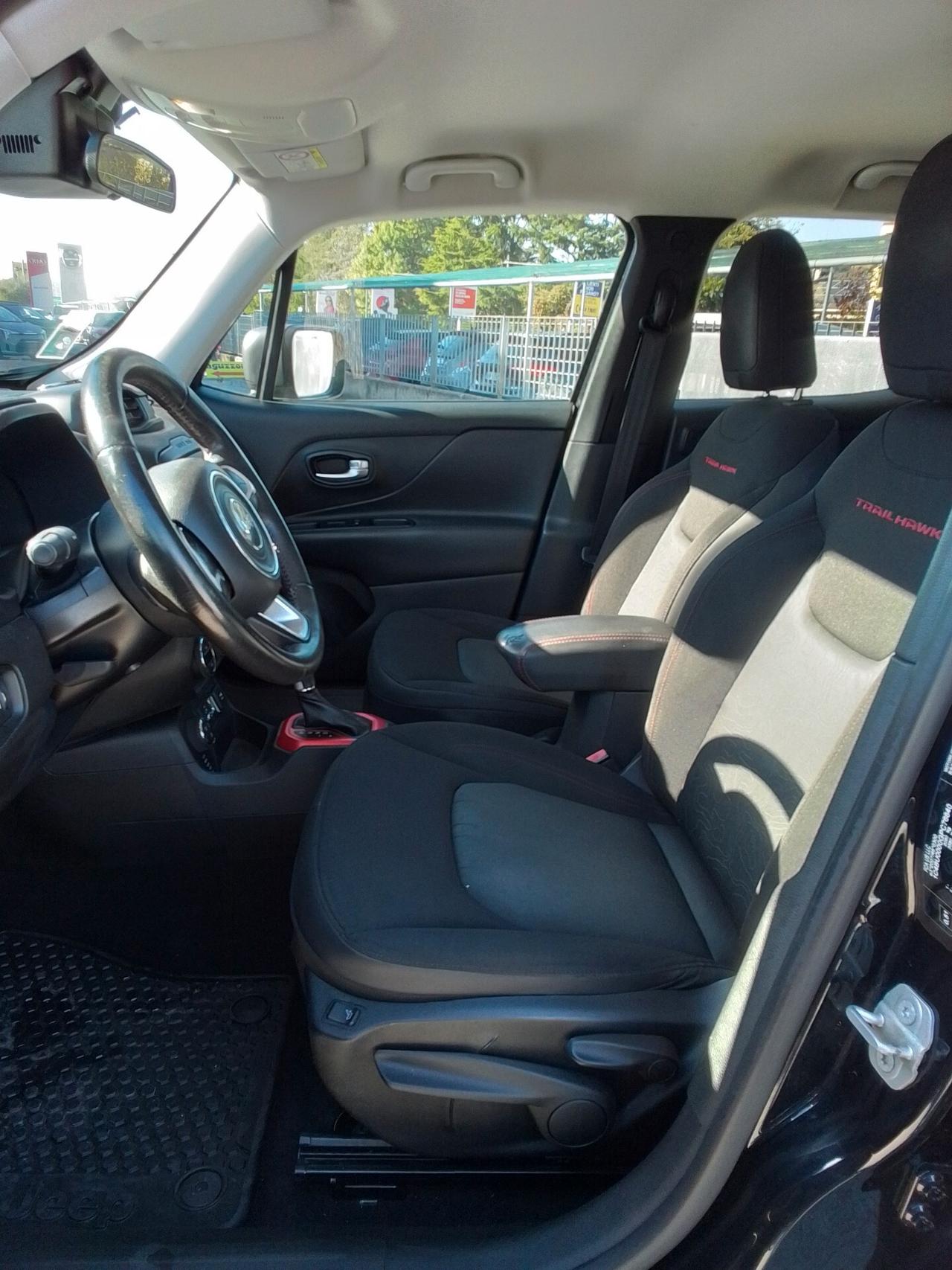 Jeep Renegade 2.0 Mjt 170CV 4WD Active Drive Low Trailhawk