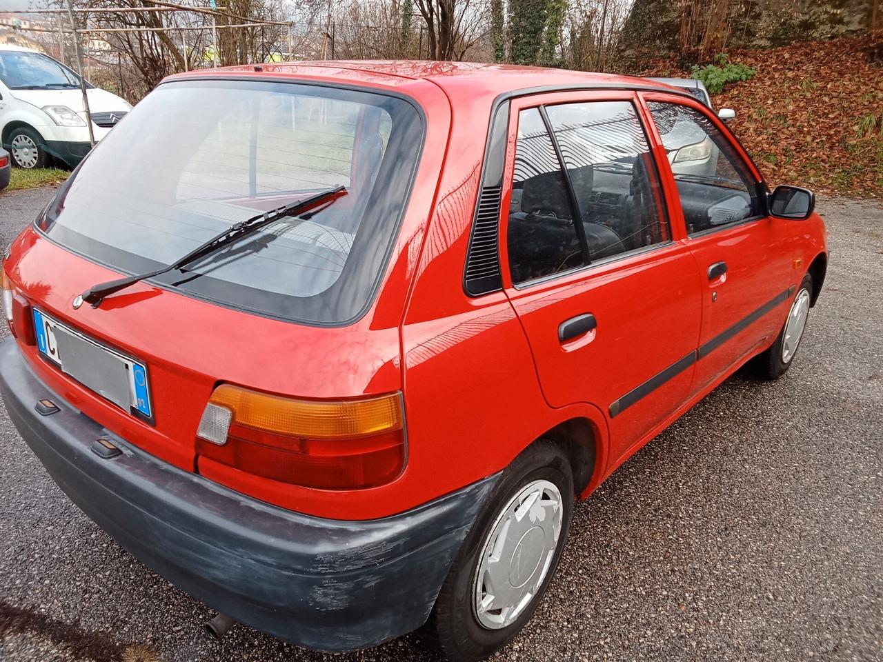 Toyota Carina E 1.6 16V cat Liftback XLi