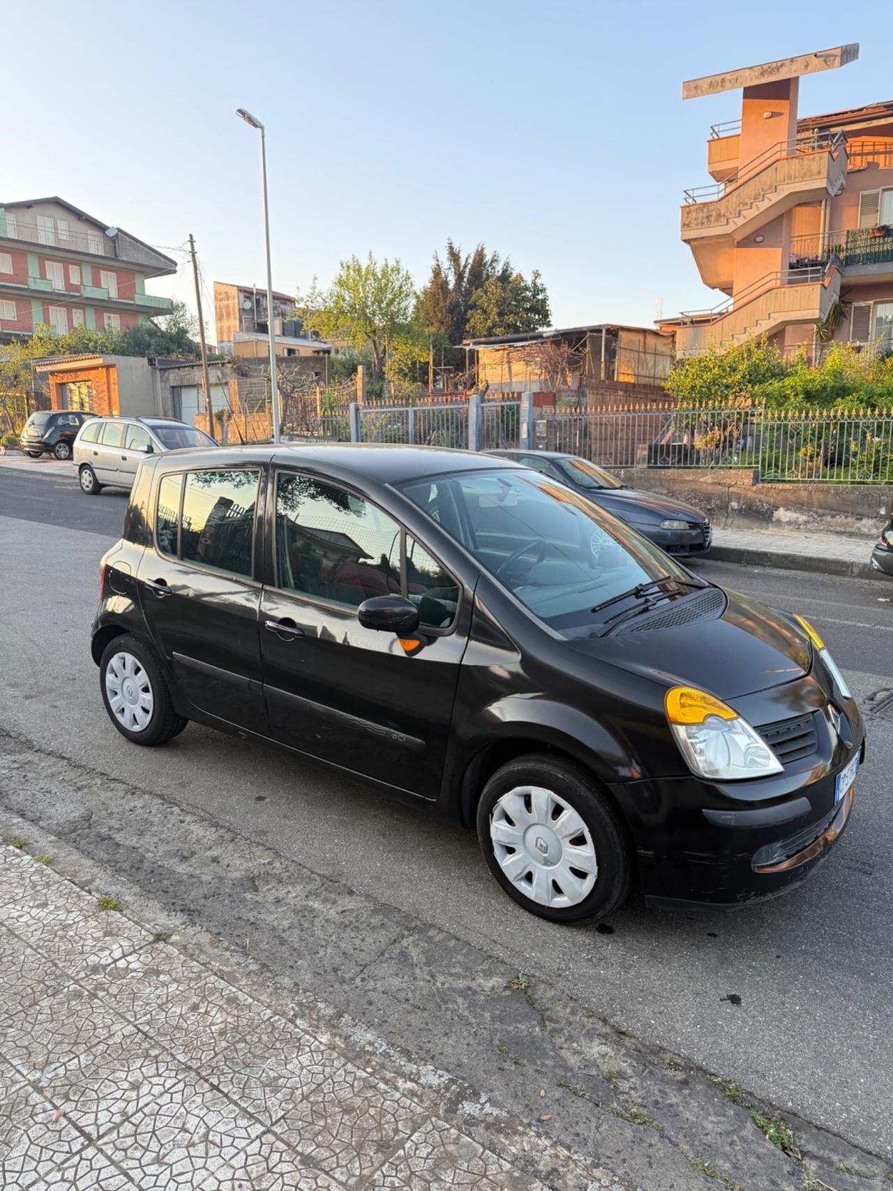 Renault Modus 1.5 dCi 82CV