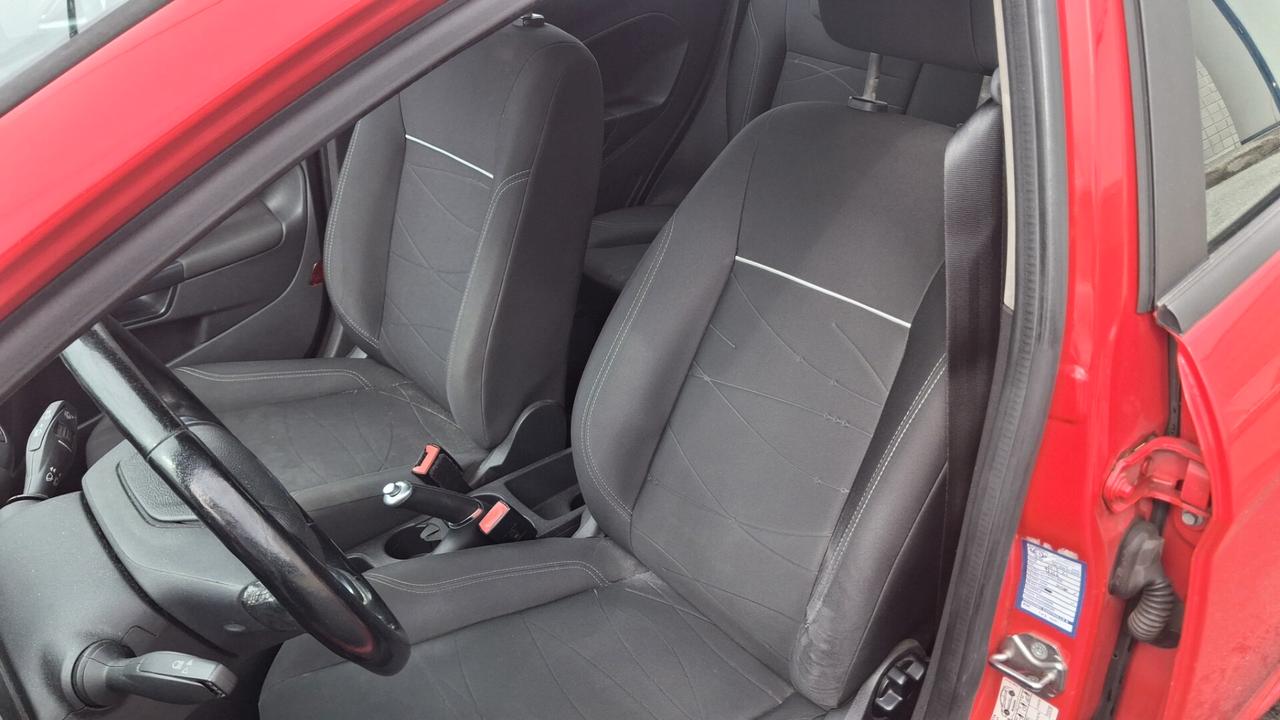 Ford Fiesta 1.400 GPL BOMBOLA NUOVA