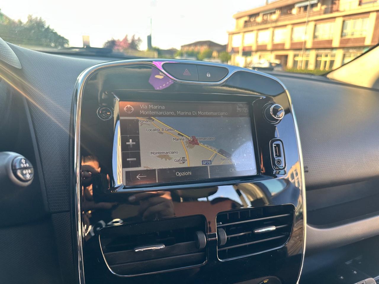 Renault Clio 1.2 75CV 5 porte metano