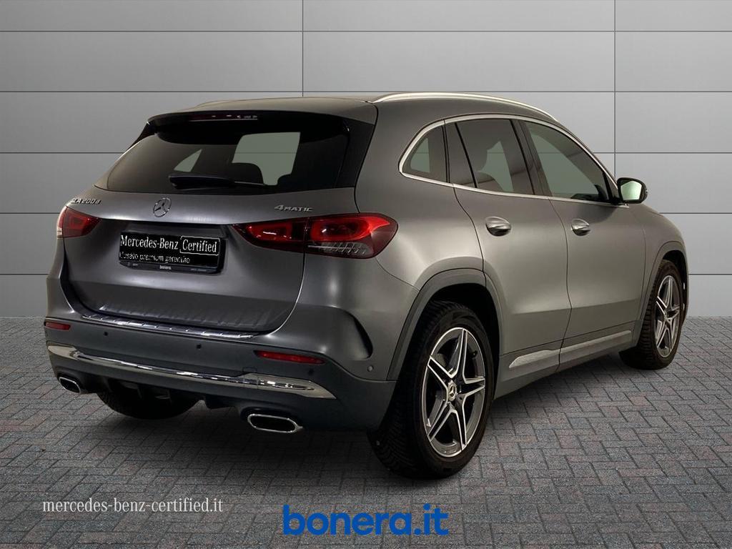 Mercedes GLA 200 200 D Premium 4Matic 8G-DCT