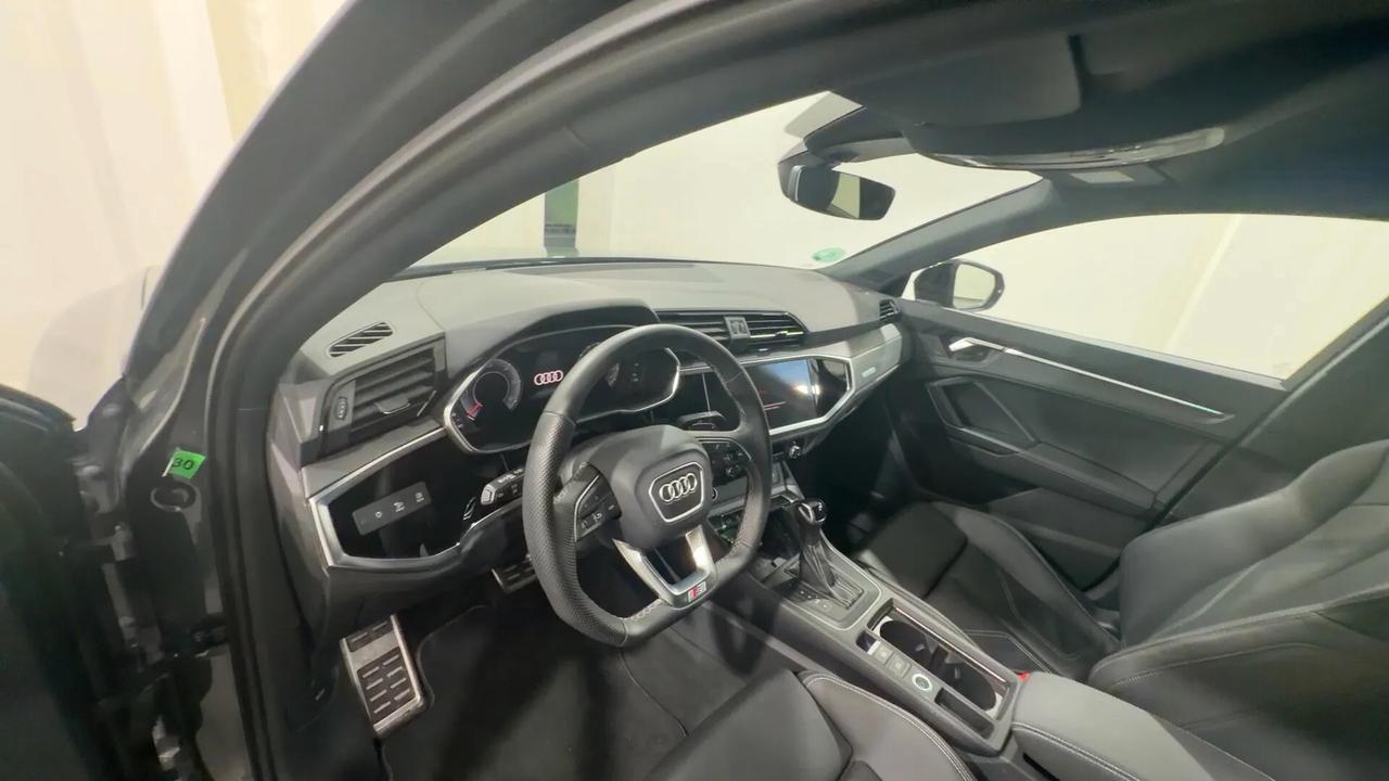 Audi Q3 SPB 35 TDI S tronic Identity Black S-Line