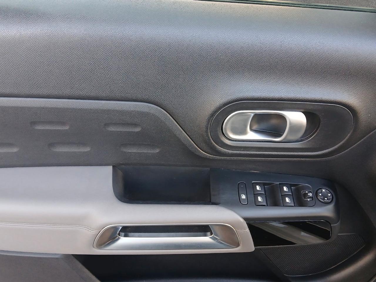 Citroen C5 Aircross 1.6 hybrid phev Shine 225 e-eat8