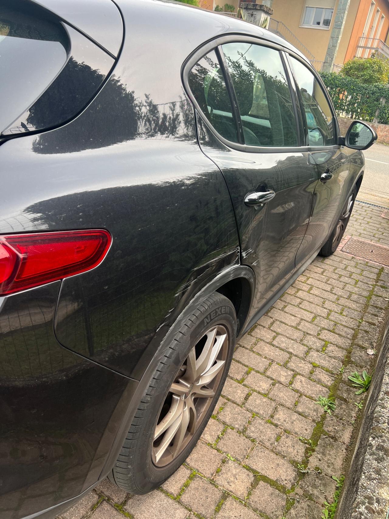 Alfa Romeo Stelvio 2.2 Turbodiesel 160 CV AT8 RWD Business