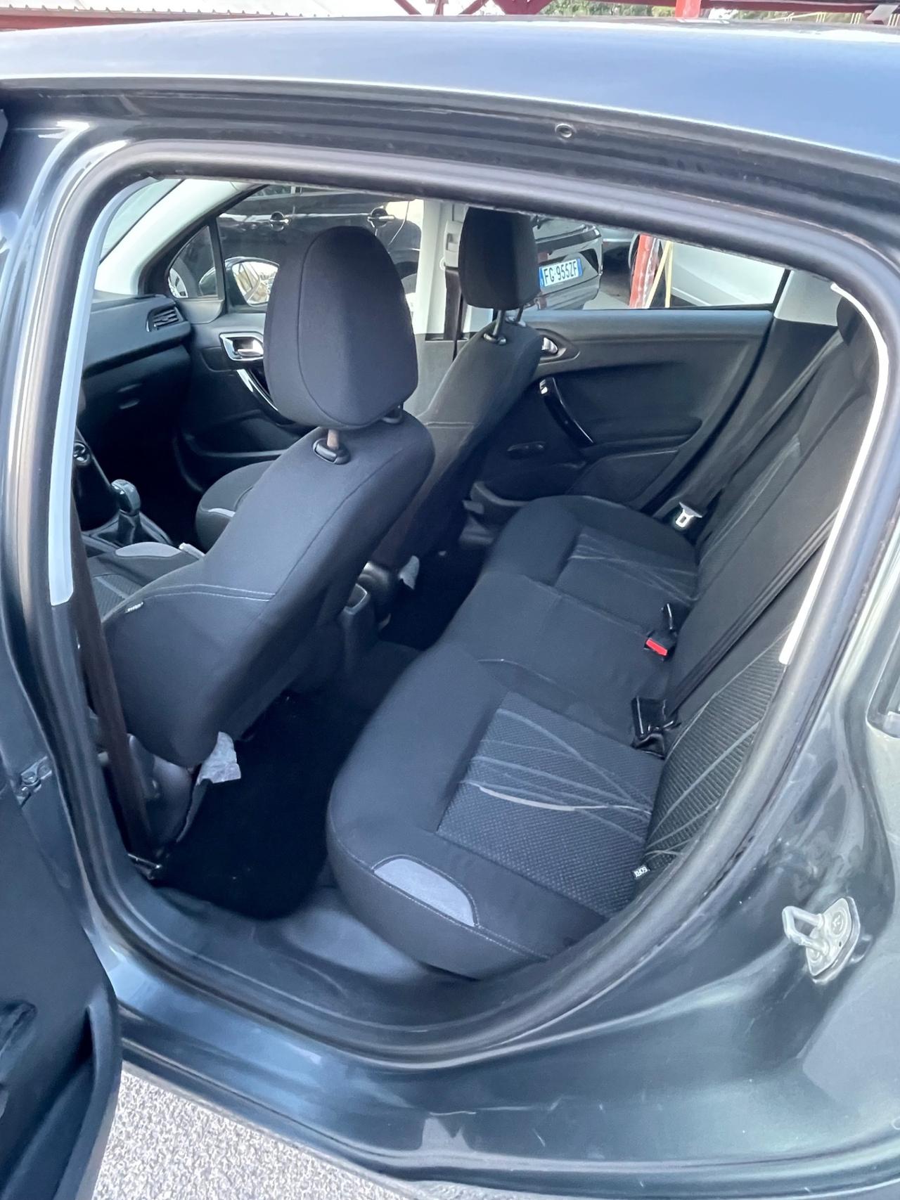 208 1.4 HDi 68 CV 5 porte Allure-rate-garanzia