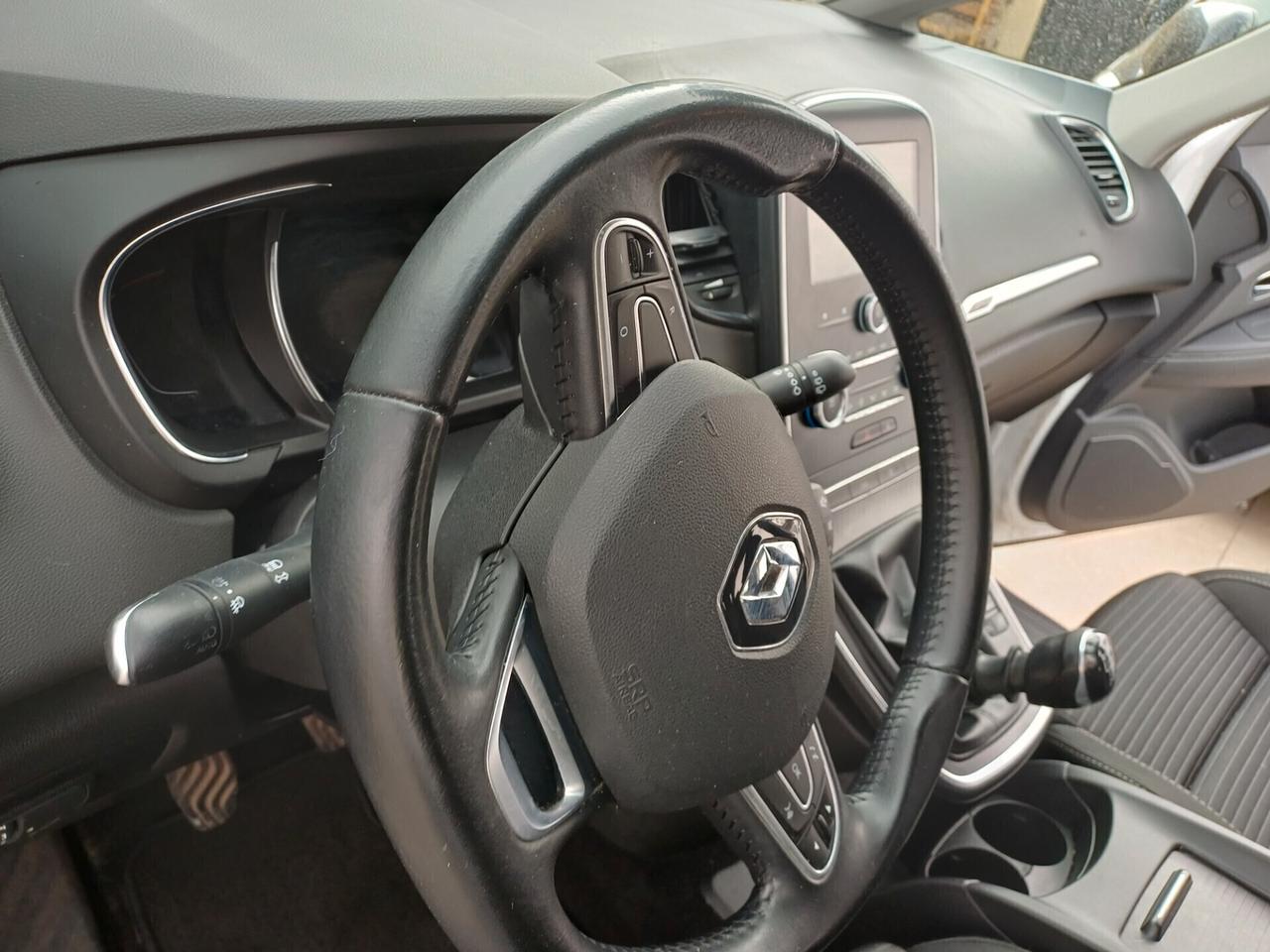Renault Scenic Scénic dCi 8V 110 CV EDC Energy Intens