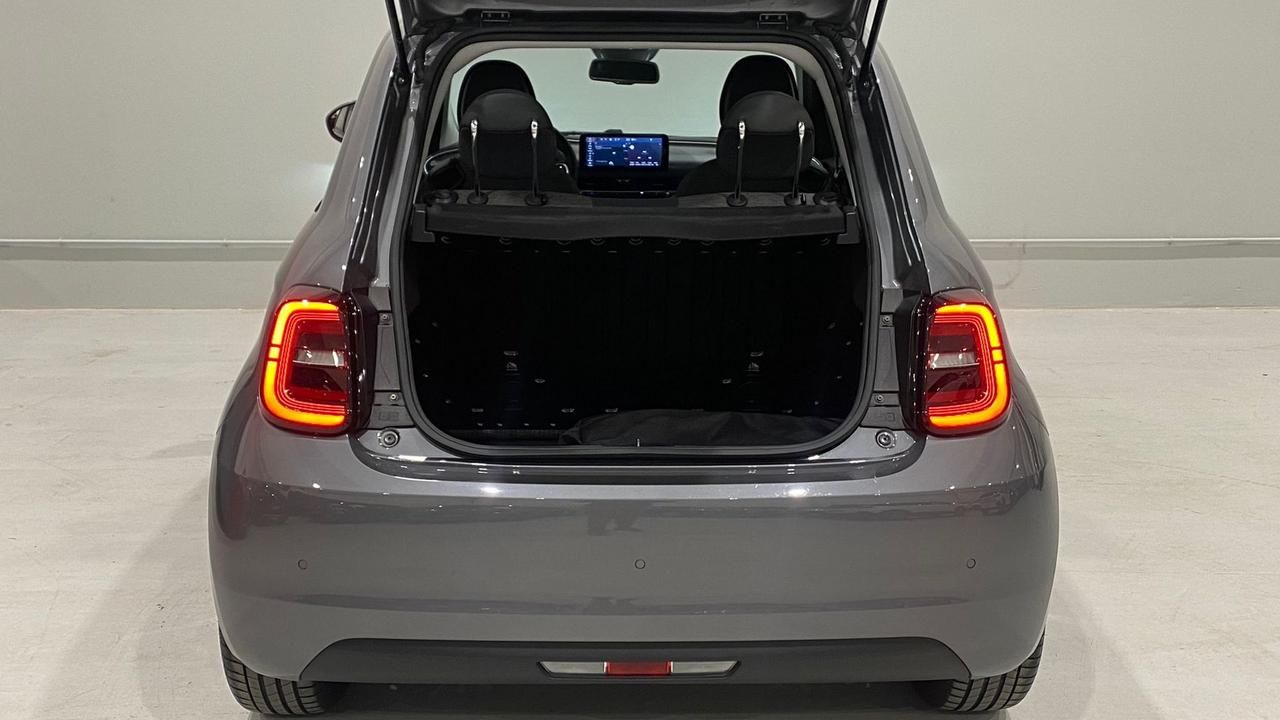 FIAT 500e 3+1 - 500e 3+1 42 kWh Icon