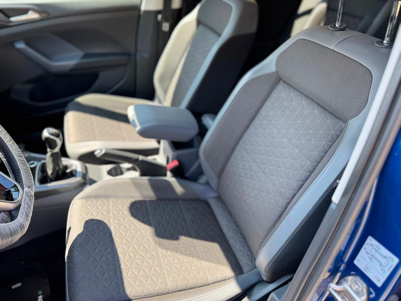 Volkswagen T-Cross 1.6 TDI SCR Style BMT R-LINE