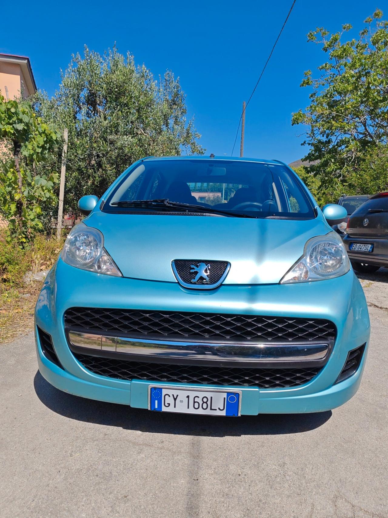 Peugeot 107 RESTYLING PERFETTA VOMERO 2011