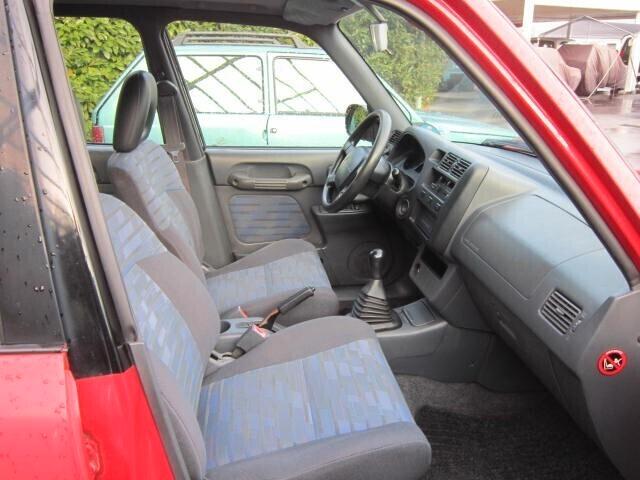 Toyota RAV 4 2.0i 16V cat 5 porte NEOPATENTATI
