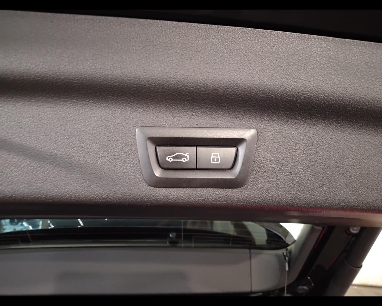 BMW X1 U11 - X1 sdrive18d X-Line auto