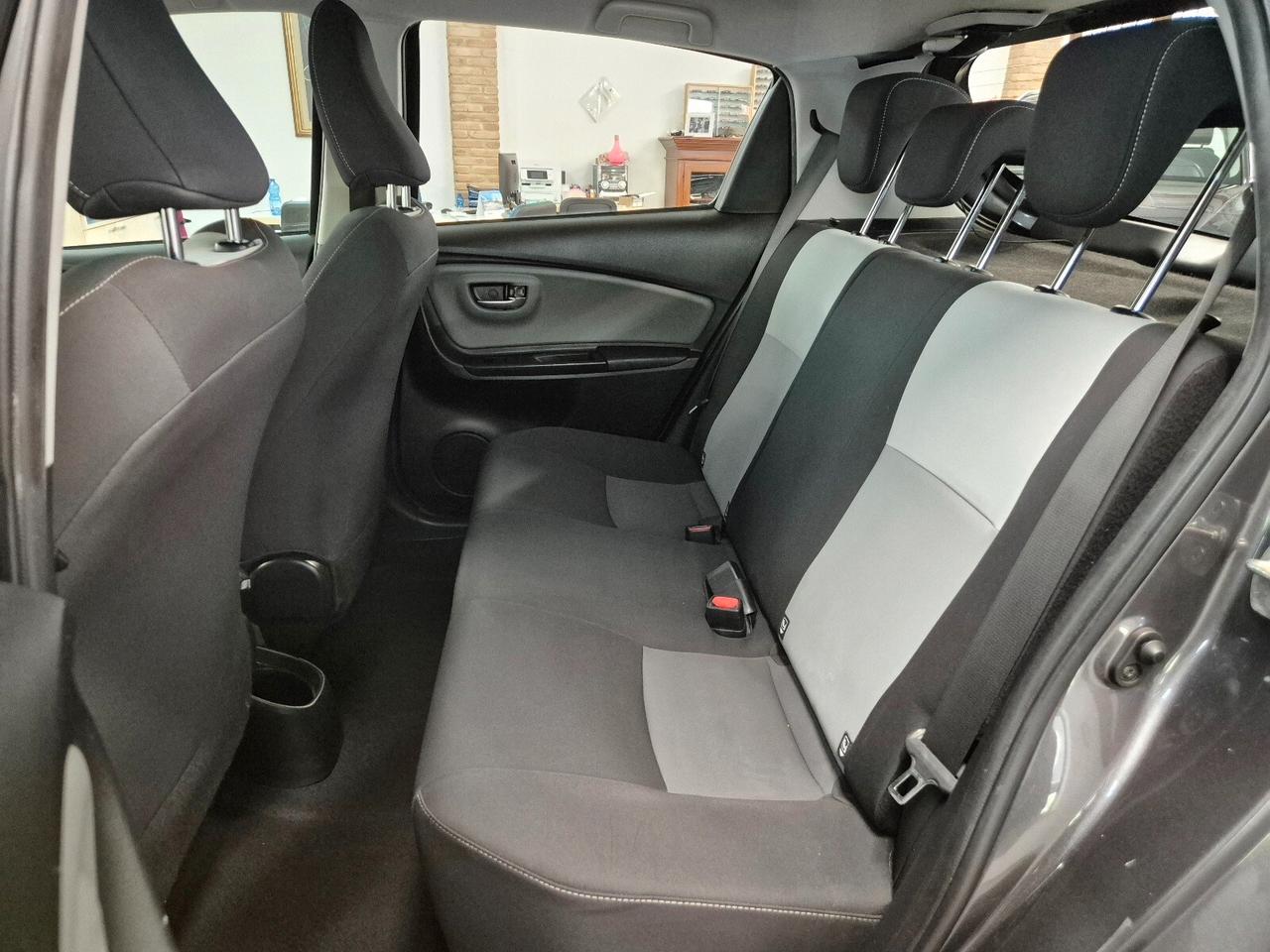 Toyota Yaris 1.0 5 porte Active