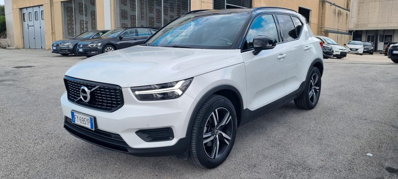 Volvo XC40 T3 R-design